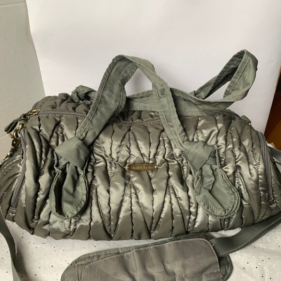 Timi & Leslie Marie Antoinette Silver Nylon Quilted Baby Diaper Bag - Size Large - Picture 2 of 16